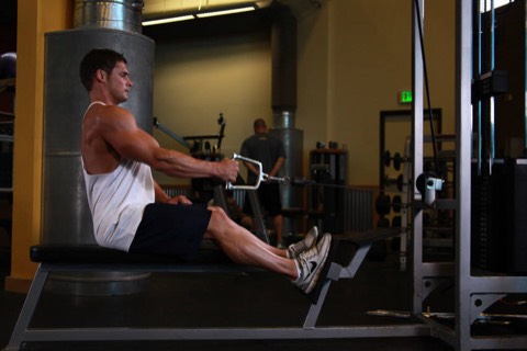 Single-arm cable row: start position