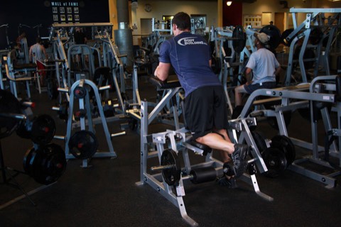 Standing leg curl: start position